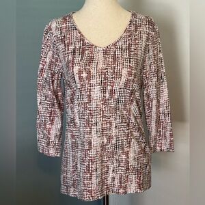 Chico's Gray and White Patterned Top